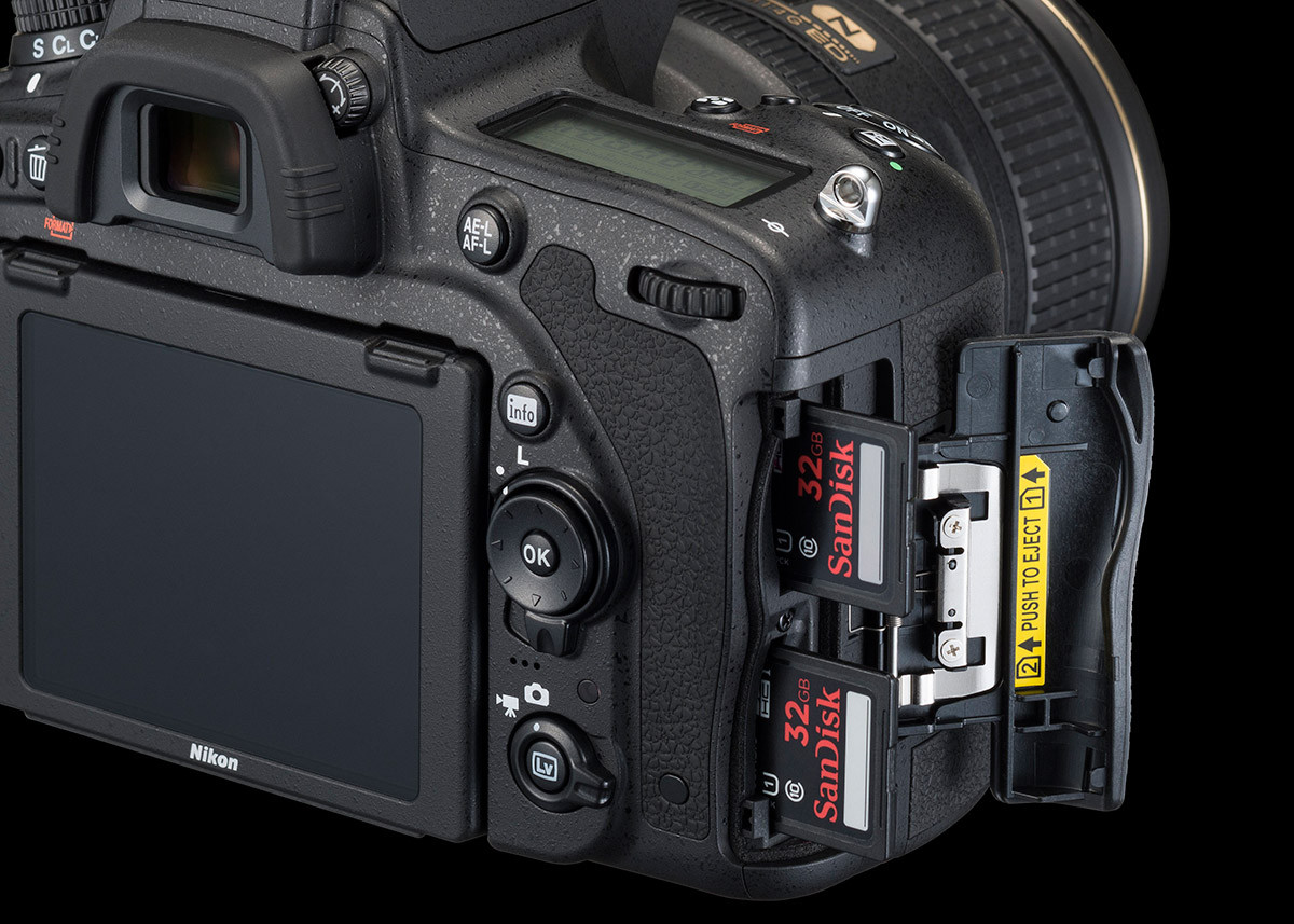 Nikon D750 dubbla minneskort