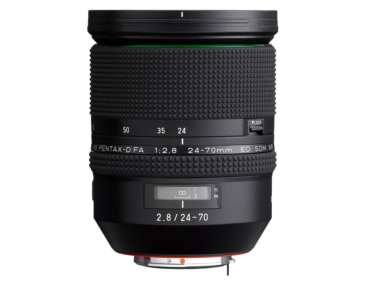 Pentax 24-70mm f/2.8 ljusstark normalzoom fullformat