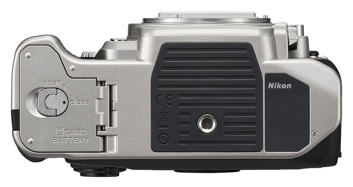 Nikon Df batterilucka