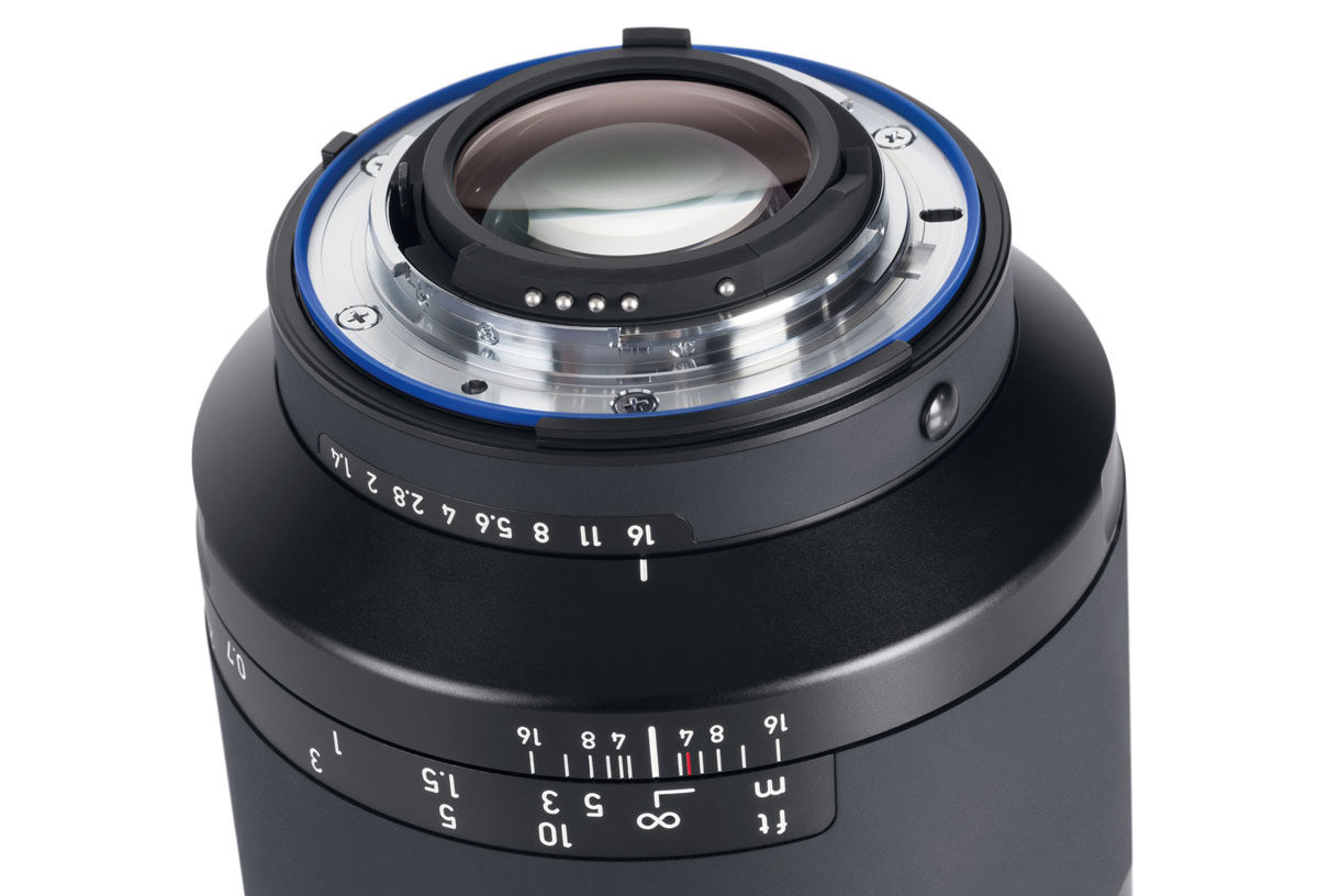 Zeiss Milvus 35mm f/1.4 vädertätning