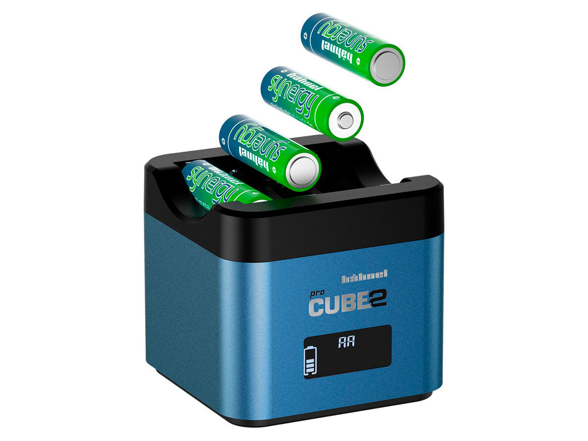 Hähnel Procube 2 dubbelladdare för Fujifilm NP-W126 / NP-W126S samt Panasonic DMW-BLF19 / BLF19E och 4 st AA batterier